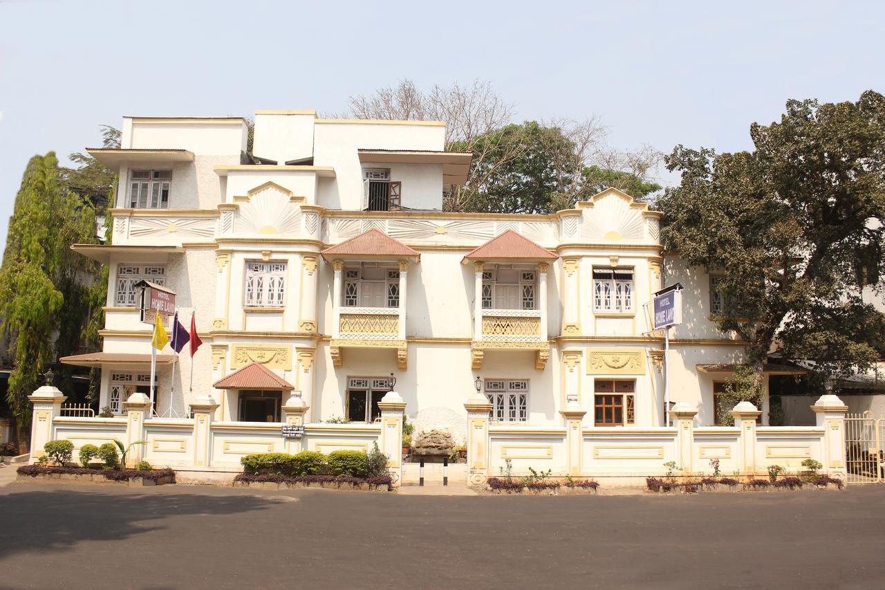 Hotel Homeland Pune Exteriör bild